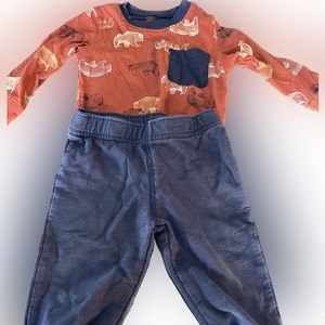 9 Month Carters Long Sleeve Shirt And Pants